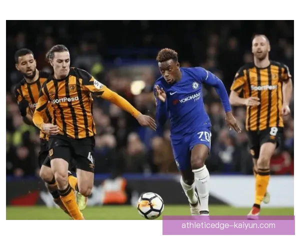 赫尔城锋线重组状态回暖，近期表现值得关注