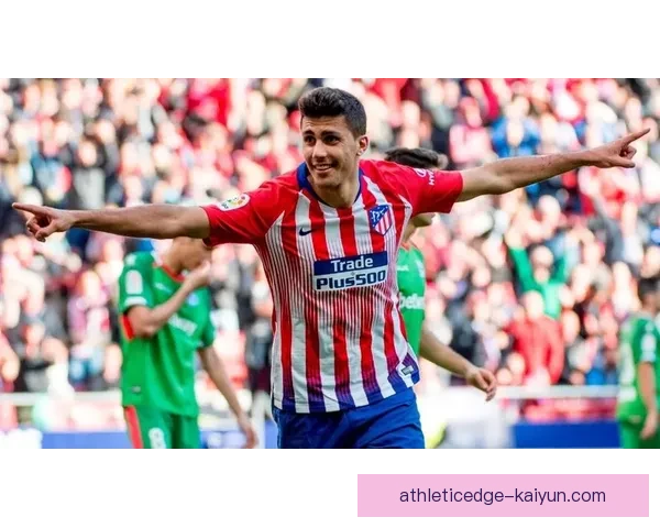 格纳布里在新赛季中攻防转换中的表现稳健，备受关注