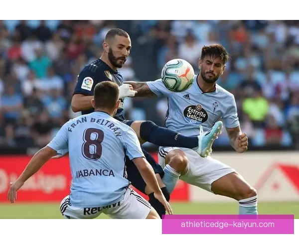 阿拉维斯战术解析：团队配合与防守反击策略的有效结合